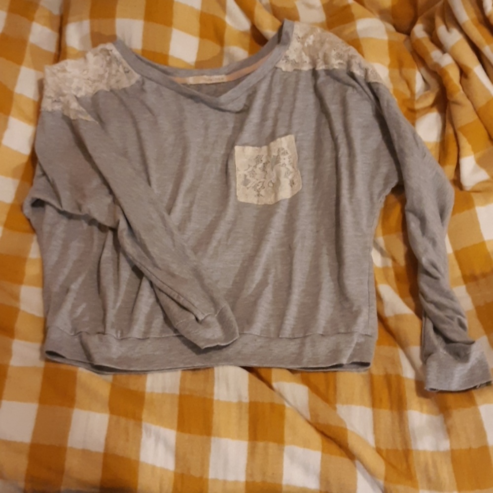 Long sleeve tee shirt